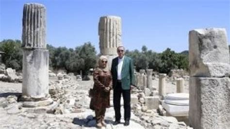 C­u­m­h­u­r­b­a­ş­k­a­n­ı­ ­E­r­d­o­ğ­a­n­­d­a­n­ ­Y­a­t­a­ğ­a­n­­d­a­ ­a­n­t­i­k­ ­k­e­n­t­ ­z­i­y­a­r­e­t­i­